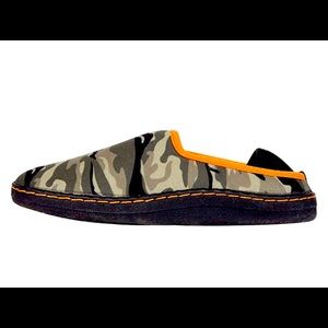 Boys steve madden slippers